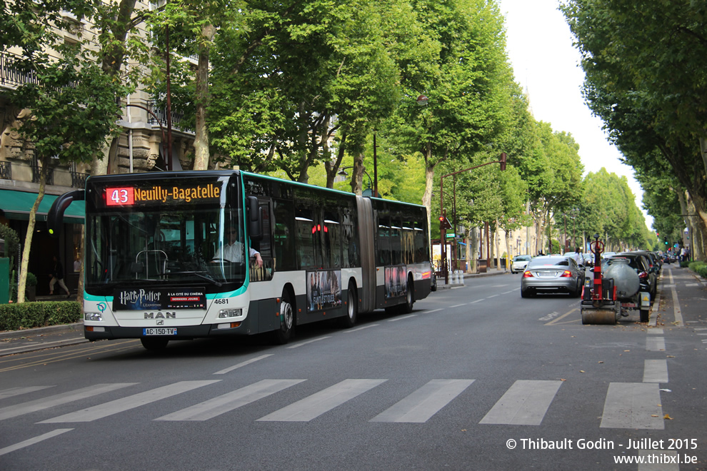 Bus 4681 (AC-150-TV) sur la ligne 43 (RATP) à Neuilly-sur-Seine