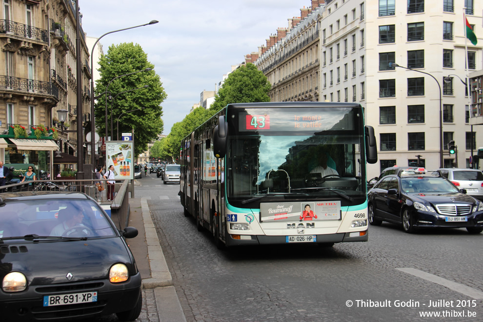 Bus 4698 (AD-026-HP) sur la ligne 43 (RATP) à Friedland (Paris)
