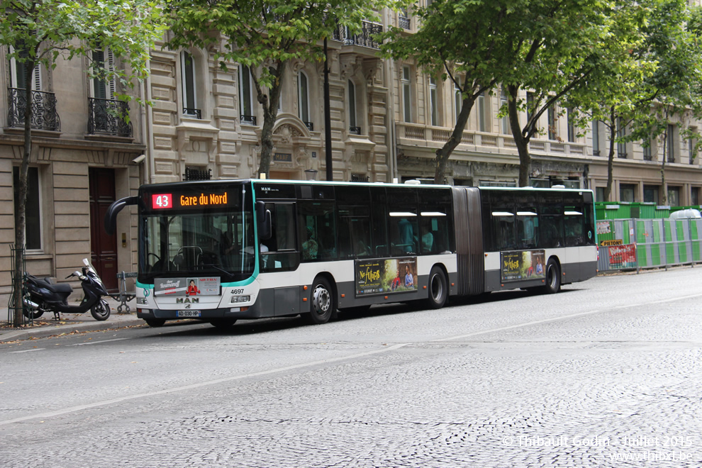 Bus 4697 (AD-030-HP) sur la ligne 43 (RATP) à Haussmann (Paris)