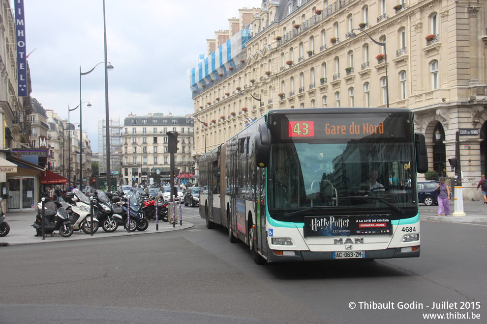 Bus 4684 (AC-063-ZM) sur la ligne 43 (RATP) à Gare Saint-Lazare (Paris)