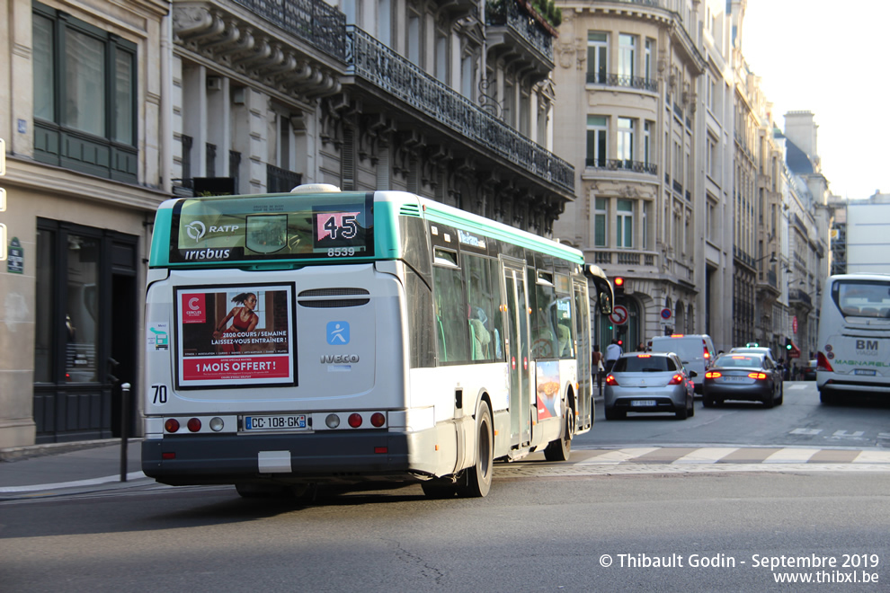 Bus 8539 (CC-108-GK) sur la ligne 45 (RATP) à Le Peletier (Paris)