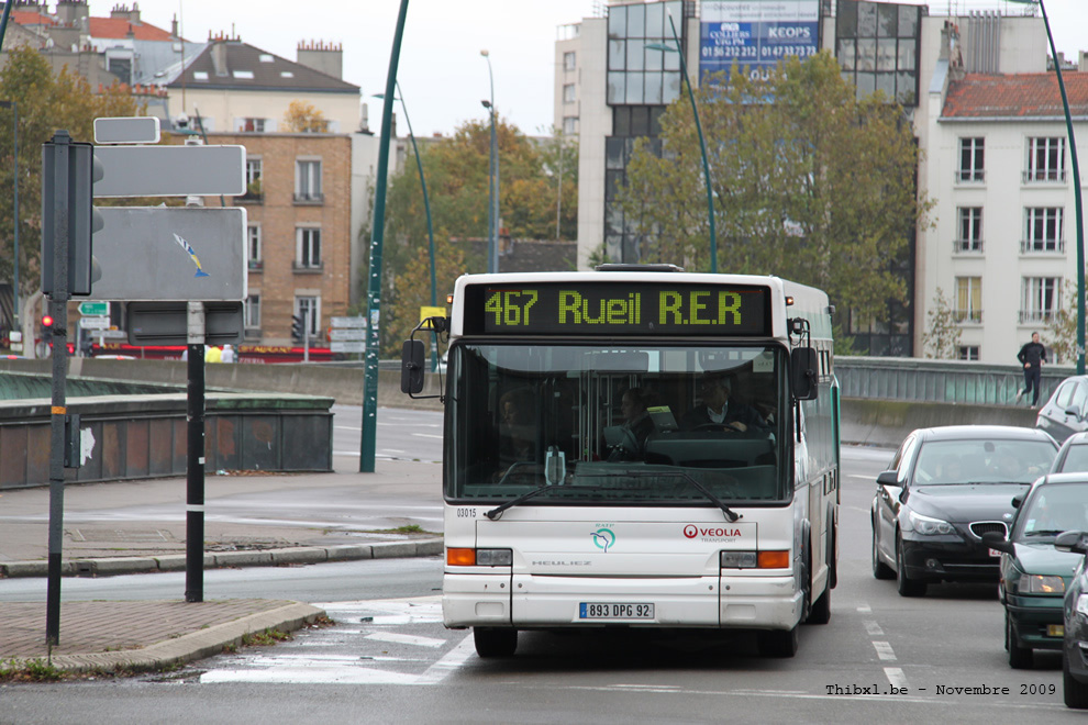 Bus 03015 (893 DPG 92) sur la ligne 467 (RATP) à Saint-Cloud