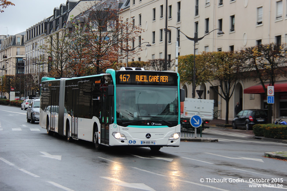 Bus 15334 (DN-855-YK) sur la ligne 467 (RATP) à Rueil-Malmaison