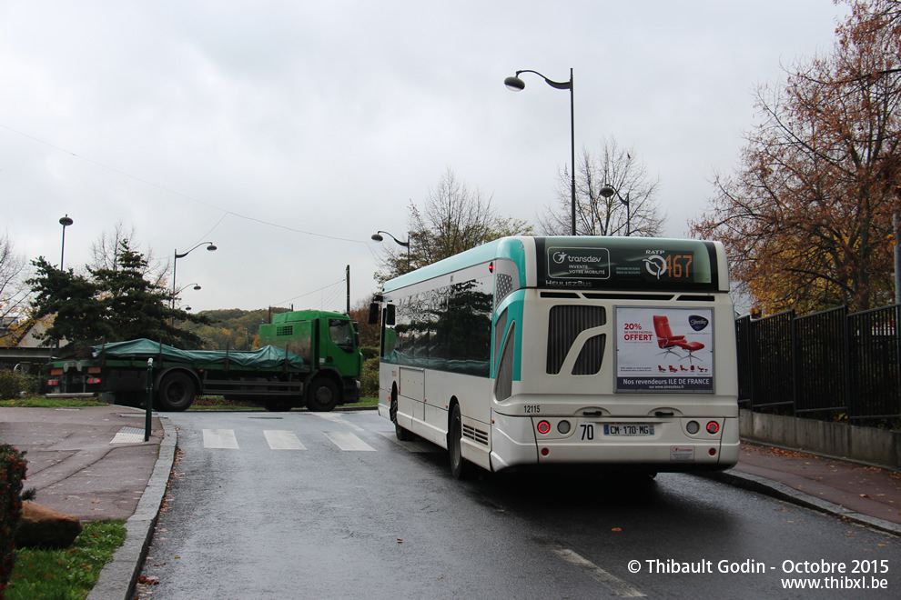 Bus 12115 (CM-170-MG) sur la ligne 467 (RATP) à Rueil-Malmaison