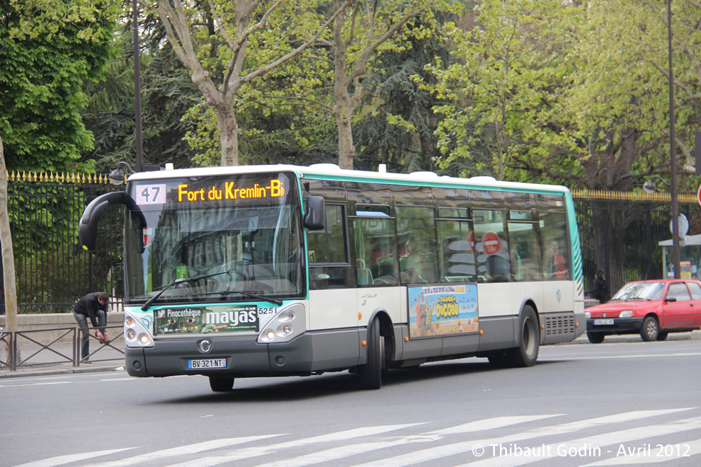 Bus 5251 (BV-321-NT) sur la ligne 47 (RATP) à Luxembourg (Paris)