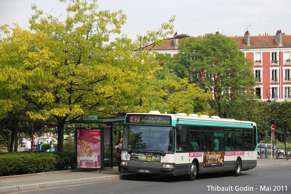 Bus 8508 (839 QKN 75) sur la ligne 47 (RATP) au Kremlin-Bicêtre