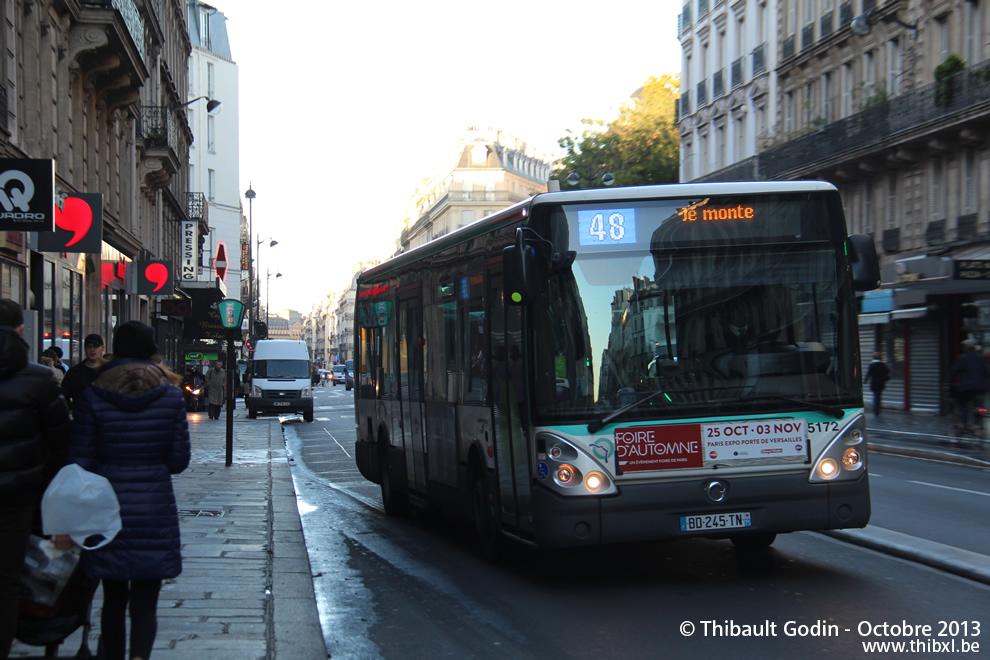 Bus 5172 (BD-245-TN) sur la ligne 48 (RATP) à Poissonnière (Paris)