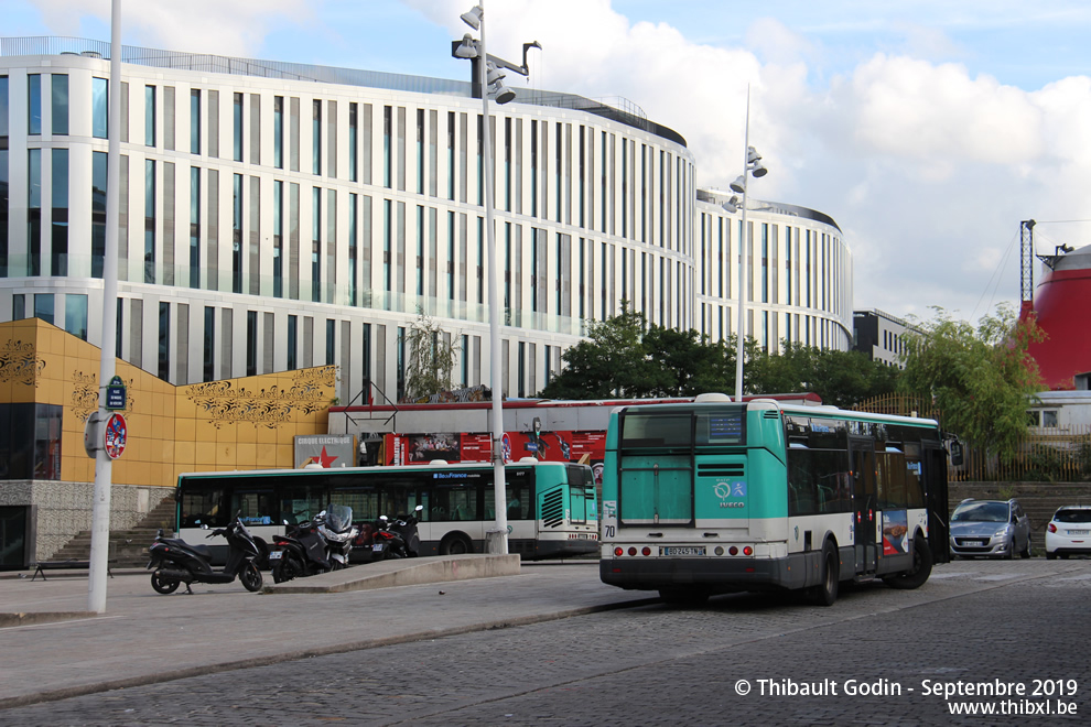 Bus 5172 (BD-245-TN) sur la ligne 48 (RATP) à Porte des Lilas (Paris)