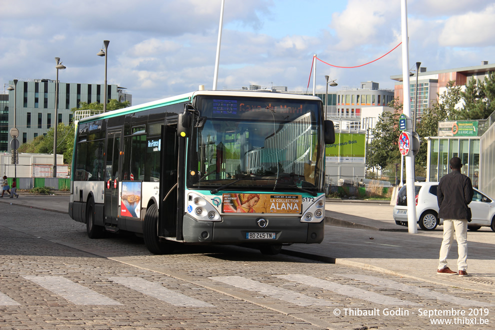 Bus 5172 (BD-245-TN) sur la ligne 48 (RATP) à Porte des Lilas (Paris)