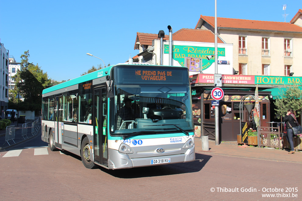Bus 643 (DA-316-XV) sur la ligne 487 (RATP) à Juvisy-sur-Orge