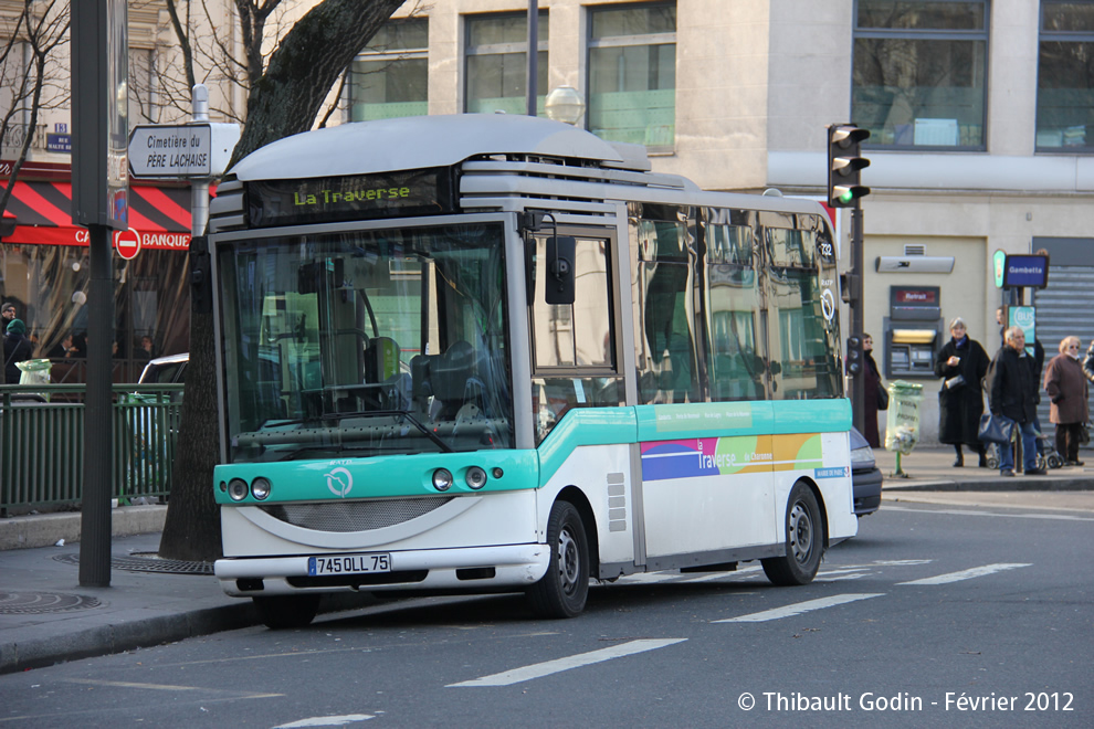 Bus 732 (745 QLL 75) sur la ligne 501 (Traverse Charonne - RATP) à Gambetta (Paris)