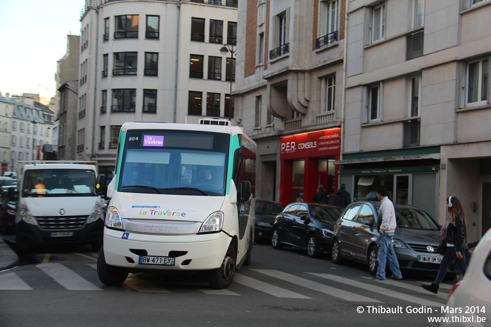 Bus 804 (BW-471-EY) sur la ligne 518 (Traverse Batignolles-Bichat - RATP) à Pont Cardinet (Paris)