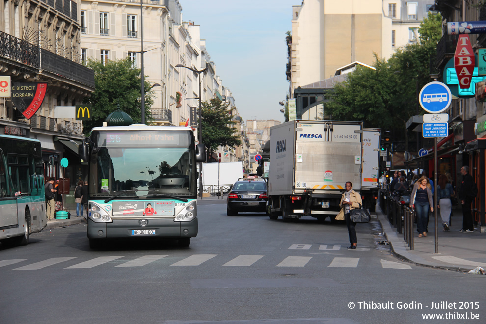 Bus 5156 (BF-381-GQ) sur la ligne 56 (RATP) à Gare de l'Est (Paris)