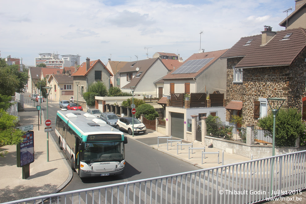 Bus 9485 (AV-539-XB) sur la ligne 57 (RATP) à Arcueil