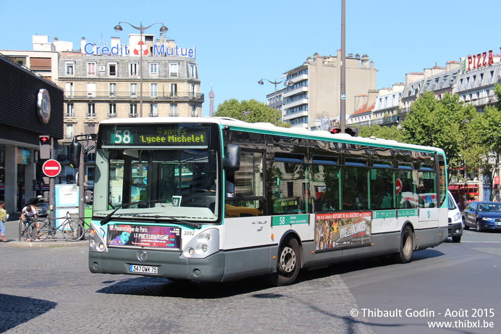 Bus 3092 (347 QWK 75) sur la ligne 58 (RATP) à Montparnasse – Bienvenüe (Paris)