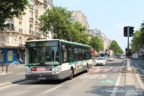 Bus 3085 (372 QWA 75) sur la ligne 58 (RATP) à Vavin (Paris)