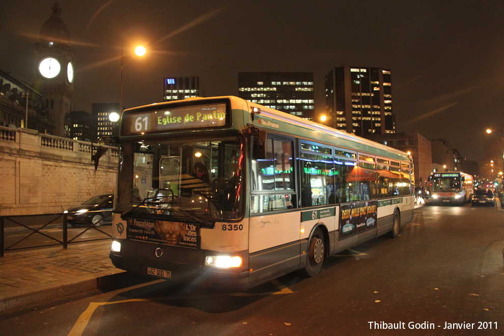 Bus 8350 (462 QDD 75) sur la ligne 61 (RATP) à Gare de Lyon (Paris)