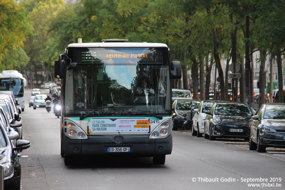 Bus 3415 (EQ-356-QF) sur la ligne 61 (RATP) à Père Lachaise (Paris)