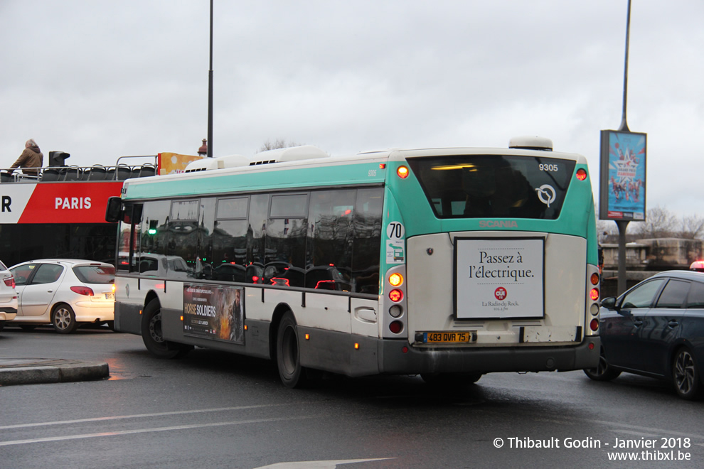 Bus 9305 (483 QVR 75) sur la ligne 63 (RATP) à Assemblée Nationale (Paris)