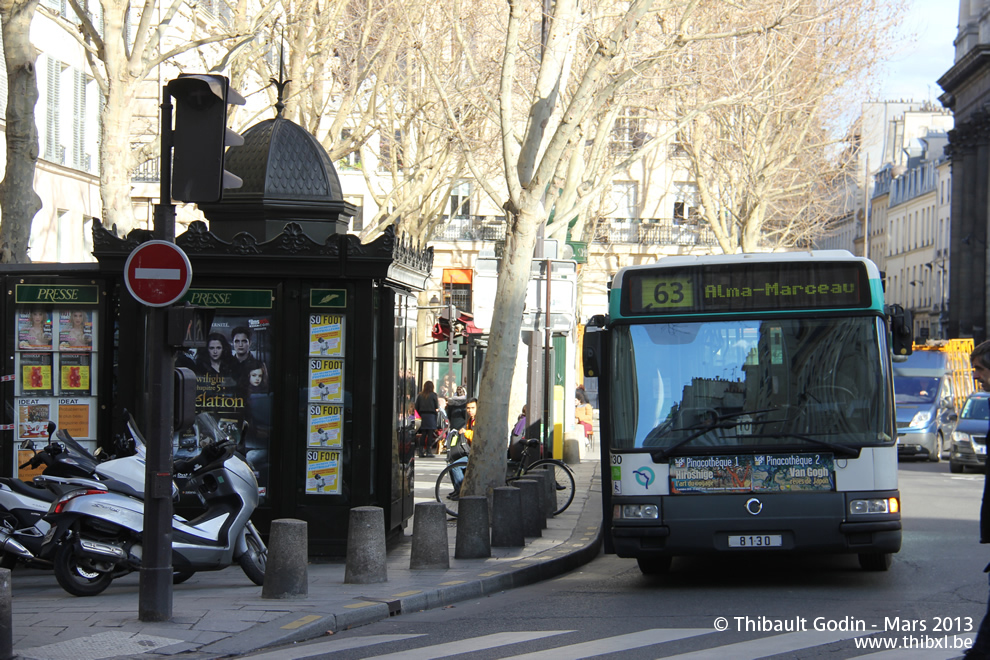 Bus 8130 sur la ligne 63 (RATP) à Saint-Sulpice (Paris)