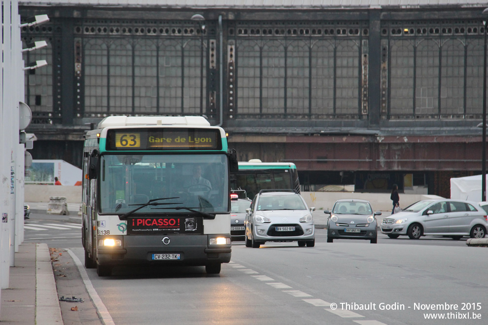 Bus 8138 (CV-232-TK) sur la ligne 63 (RATP) à Gare d'Austerlitz (Paris)