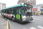 Bus 8421 (550 QEX 75) sur la ligne 66 (RATP) à Clichy