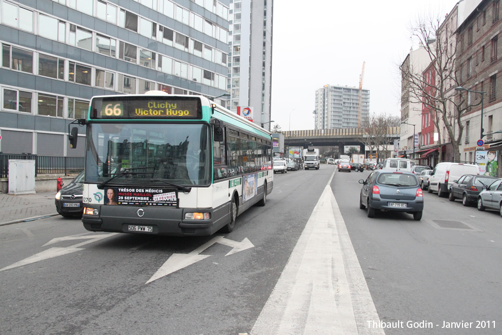 Bus 8270 (506 PWW 75) sur la ligne 66 (RATP) à Clichy