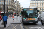 Bus 8784 (DA-090-GQ) sur la ligne 66 (RATP) à Gare Saint-Lazare (Paris)