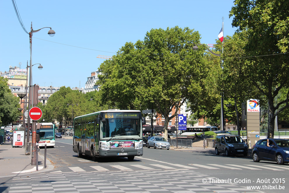 Bus 3293 (363 RFB 75) sur la ligne 68 (RATP) à Porte d'Orléans (Paris)