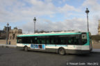 Bus 8428 (832 QFN 75) sur la ligne 69 (RATP) à Musée du Louvre (Paris)