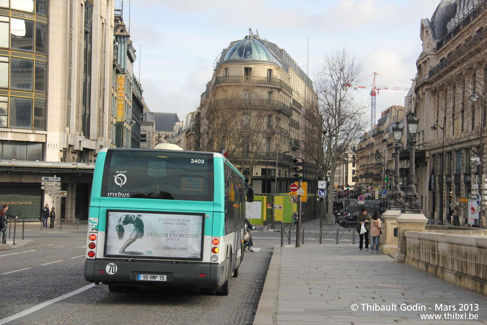 Bus 3403 (99 RMP 75) sur la ligne 70 (RATP) à Pont Neuf (Paris)