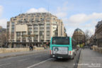 Bus 3403 (99 RMP 75) sur la ligne 70 (RATP) à Pont Neuf (Paris)