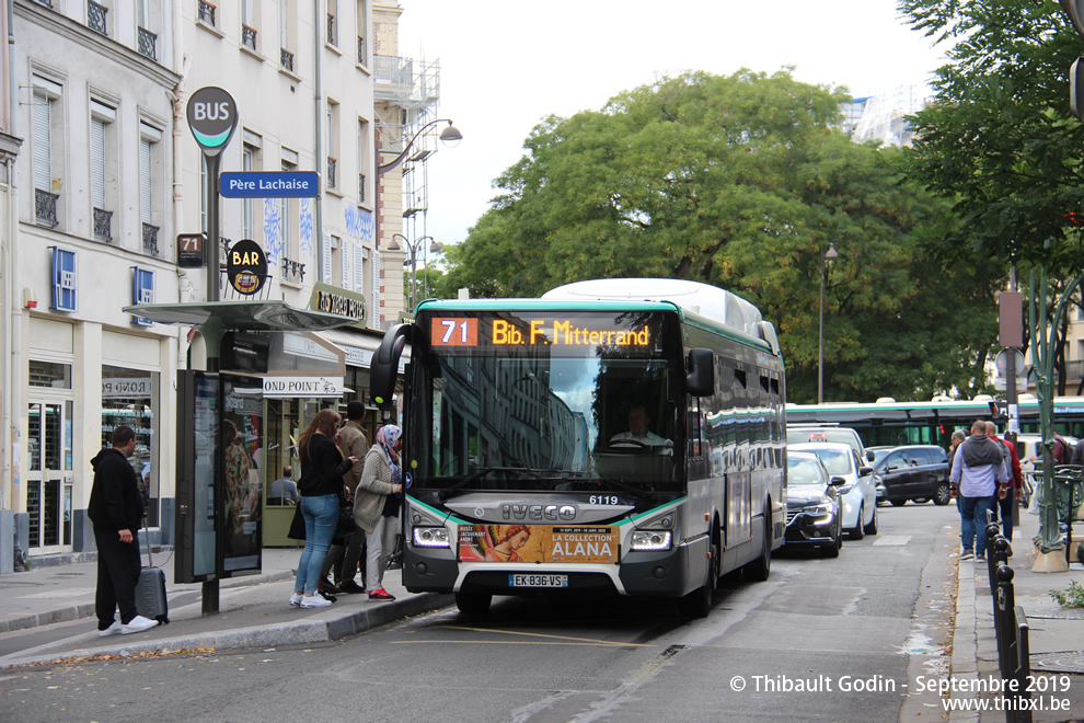 Bus 6119 (EK-836-VS) sur la ligne 71 (RATP) à Père Lachaise (Paris)