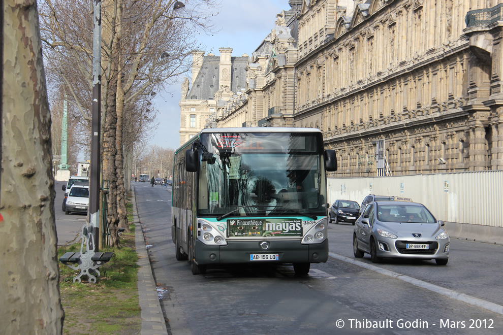 Bus 3534 (AB-156-LQ) sur la ligne 72 (RATP) à Pont du Carrousel (Paris)