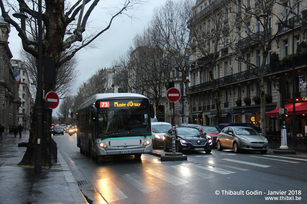 Bus 1281 (EF-014-RF) sur la ligne 73 (RATP) à Solférino (Paris)