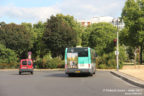 Bus 3322 (841 RFV 75) sur la ligne 73 (RATP) à Porte Maillot (Paris)