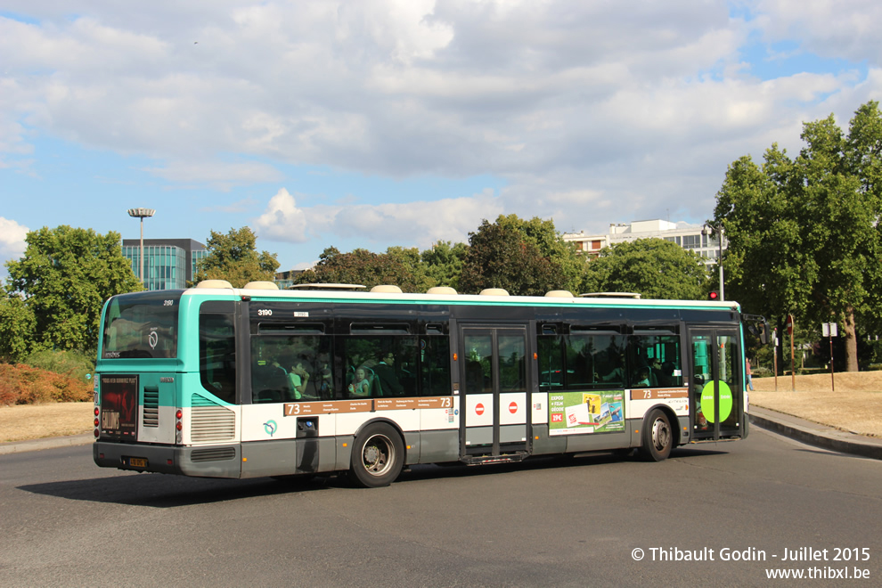 Bus 3190 (410 QYG 75) sur la ligne 73 (RATP) à Porte Maillot (Paris)