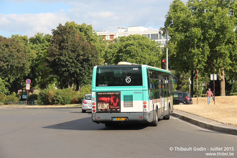 Bus 3190 (410 QYG 75) sur la ligne 73 (RATP) à Porte Maillot (Paris)