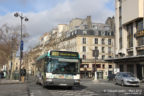 Bus 8295 (482 PYB 75) sur la ligne 74 (RATP) à Pont Neuf (Paris)