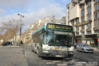 Bus 8295 (482 PYB 75) sur la ligne 74 (RATP) à Pont Neuf (Paris)