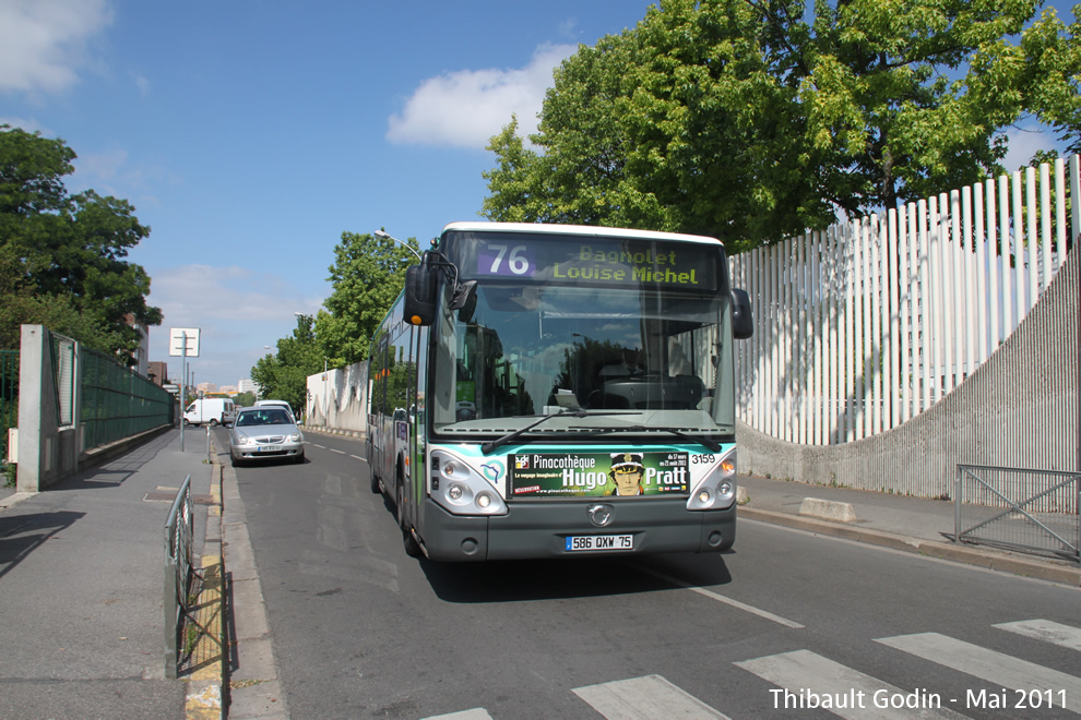 Bus 3159 (586 QXW 75) sur la ligne 76 (RATP) à Bagnolet