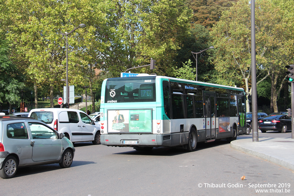 Bus 3833 (AR-292-LB) sur la ligne 76 (RATP) à Porte de Bagnolet (Paris)