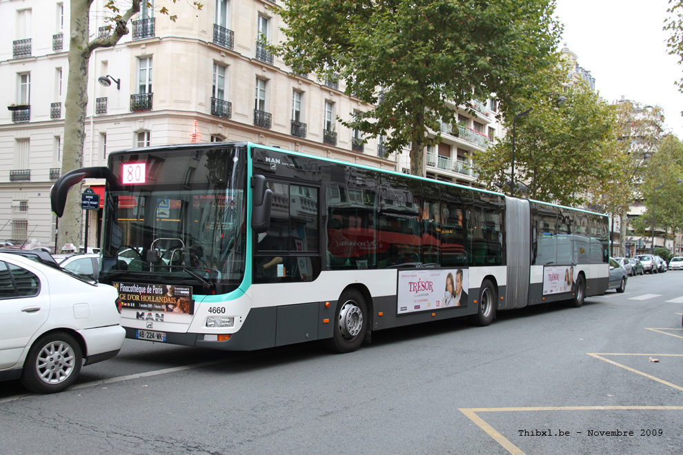 Bus 4660 (AB-224-WK) sur la ligne 80 (RATP) à La Motte-Picquet Grenelle (Paris)