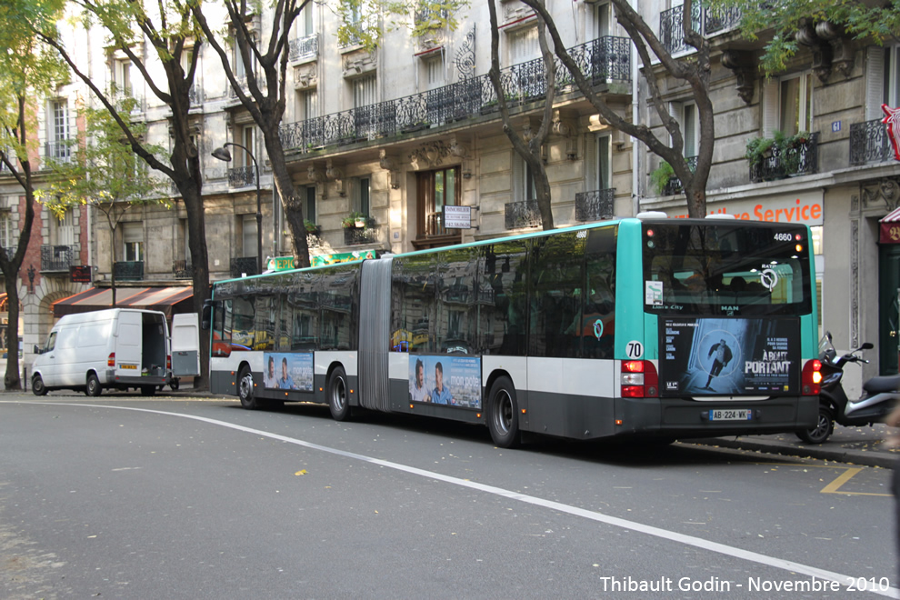 Bus 4660 (AB-224-WK) sur la ligne 80 (RATP) à Lamarck - Caulaincourt (Paris)