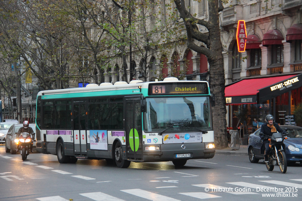 Bus 8166 (771 PLQ 75) sur la ligne 81 (RATP) à Châtelet (Paris)