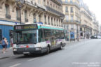 Bus 8163 (777 PLJ 75) sur la ligne 81 (RATP) à Pyramides (Paris)