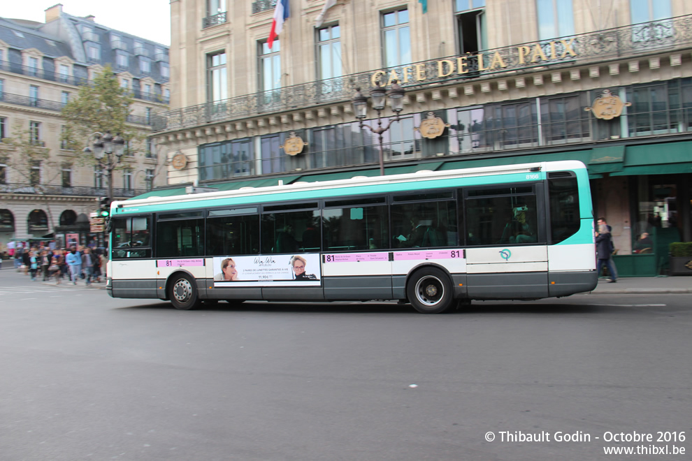 Bus 8166 (771 PLQ 75) sur la ligne 81 (RATP) à Opéra (Paris)