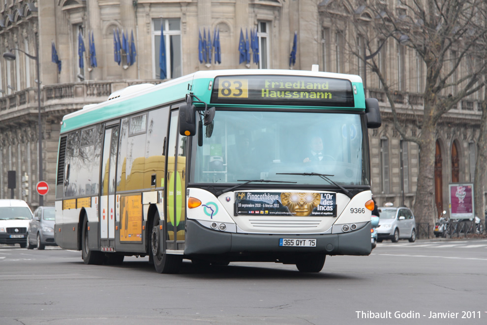 Bus 9366 (365 QYT 75) sur la ligne 83 (RATP) à Assemblée Nationale (Paris)