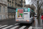 Bus 8680 (CP-528-RZ) sur la ligne 84 (RATP) à Assemblée Nationale (Paris)