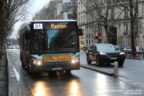 Bus 8676 (CP-821-NA) sur la ligne 84 (RATP) à Solférino (Paris)